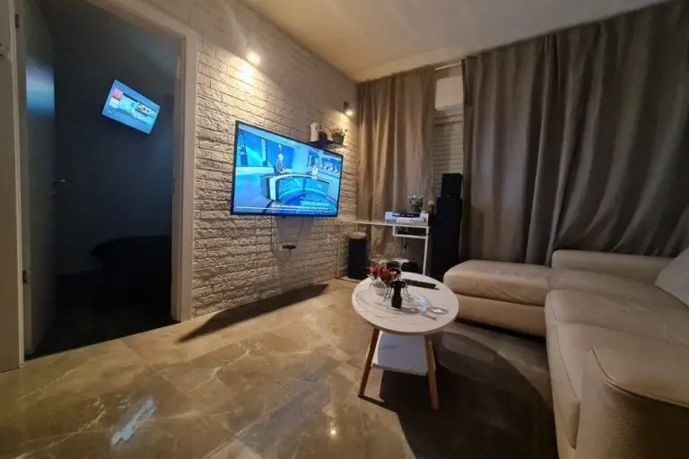 רום סרוויס Room Service · תמונה 3