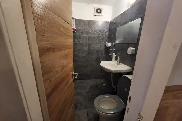 רום סרוויס Room Service · תמונה 4