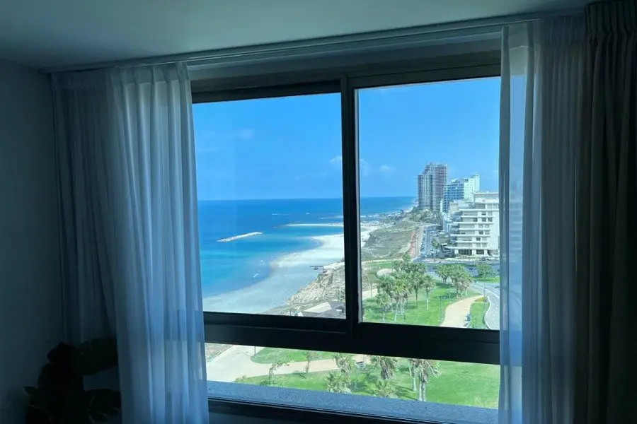 סוויטה על הים נתניה - חדר לפי שעה בנתניה