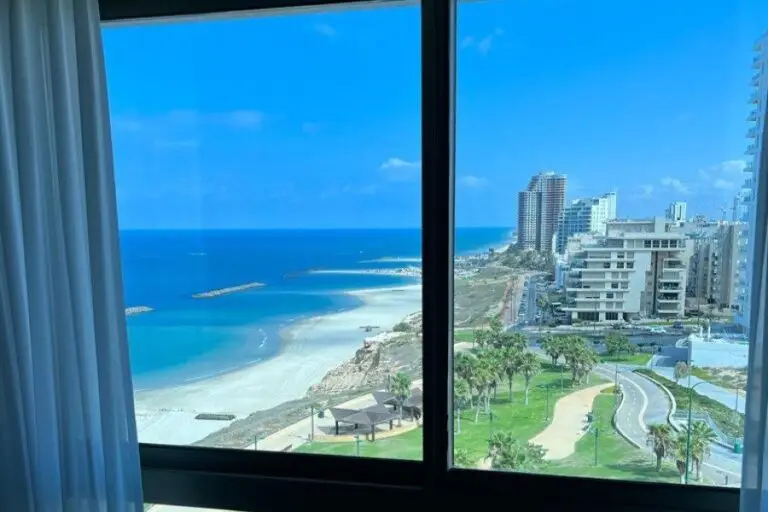 סוויטה על הים נתניה · תמונה 3