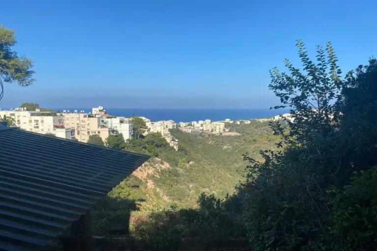 בין הרים וים · תמונה 4