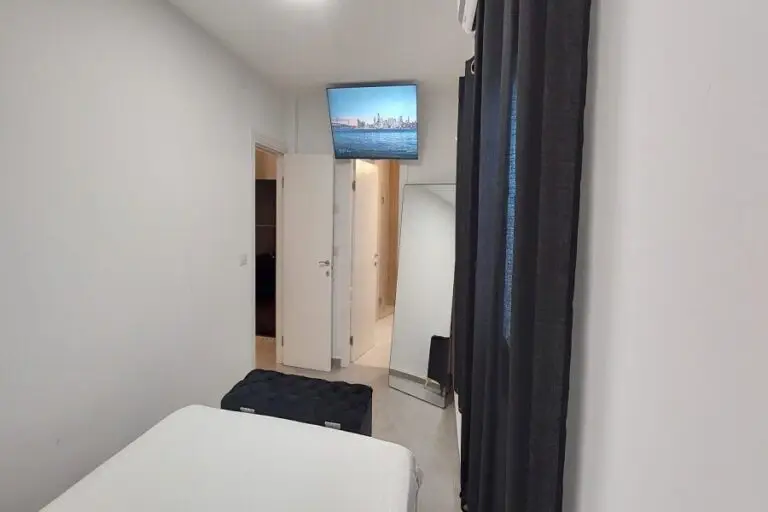 Golden Room · תמונה 2
