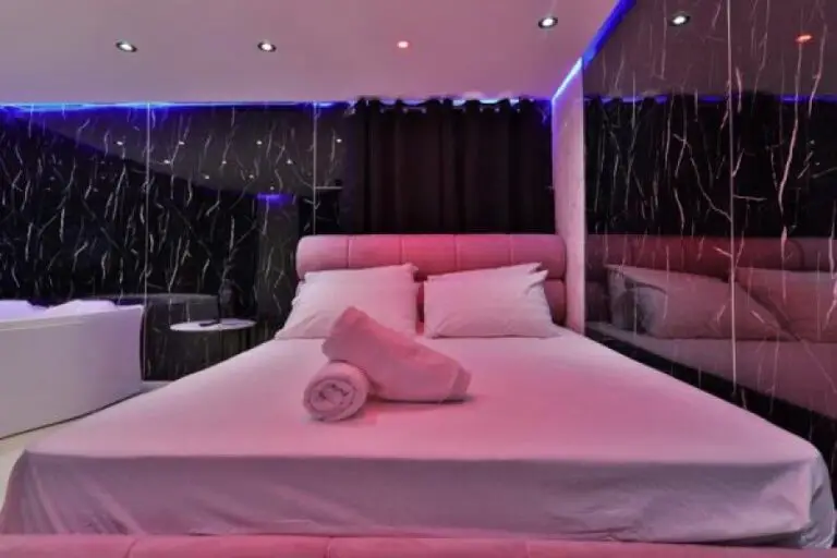 Pink Suite · תמונה 2