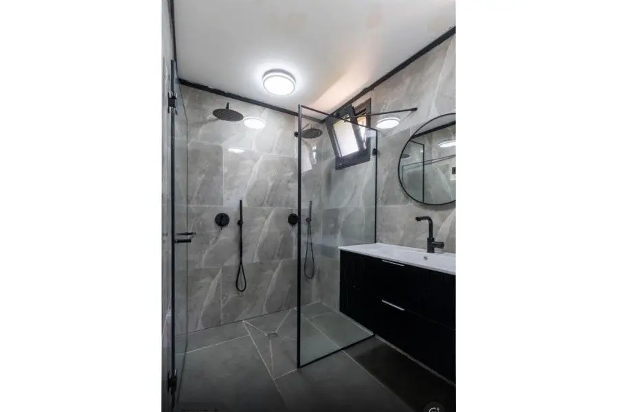 רומנטיקה בים - קו ראשון לים - חדר לפי שעה בקרית חיים