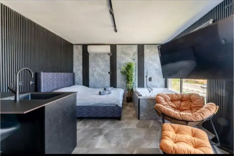 רומנטיקה בים – קו ראשון לים · תמונה 2